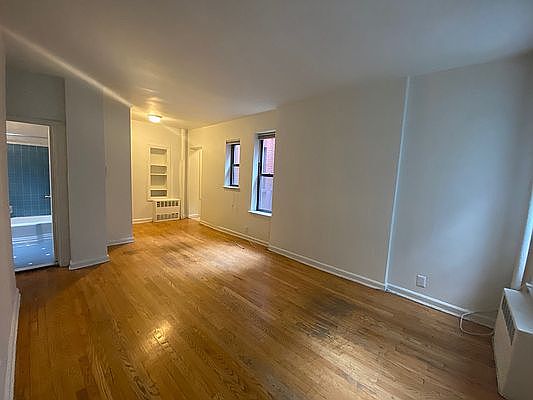 2nd image of 151 E 43rd St APT 5B