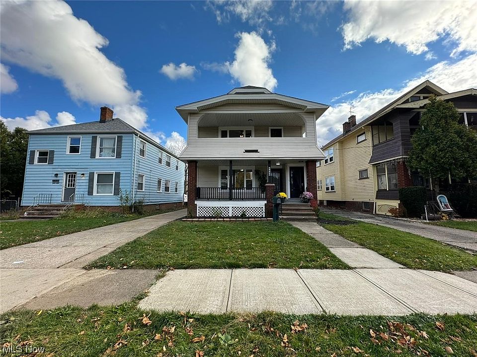 1st image of 4449 W 49th St