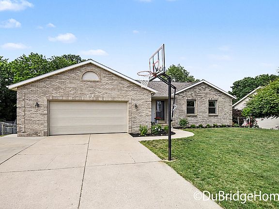 3rd image of 153 Suncrest Ct SW