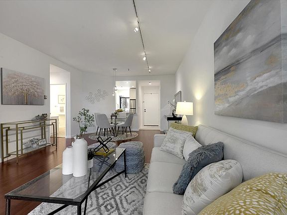 3rd image of 4250 El Camino Real APT A207