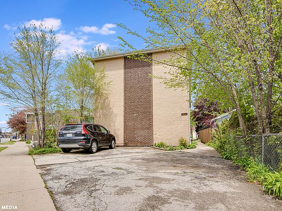 3rd image of 5217 N Elston Ave #1