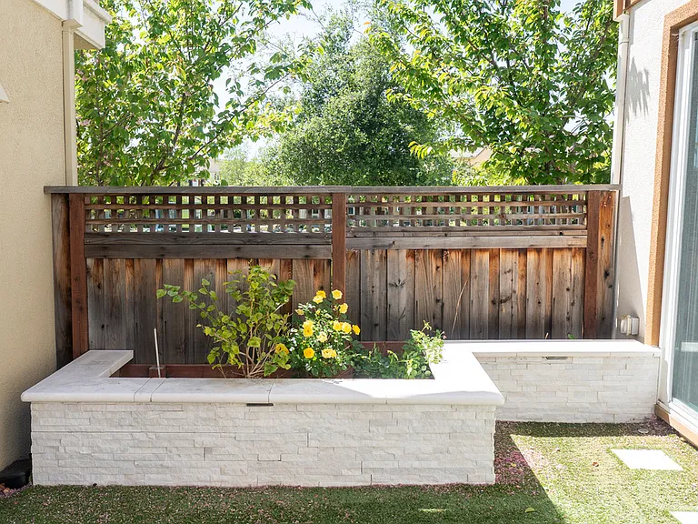 2178 Panorama Ct — Photo 3