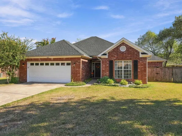 400 Quiet Cv, Conway, AR 72034