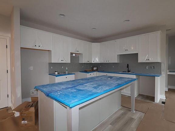 5th image of 8109 Griffin Dr