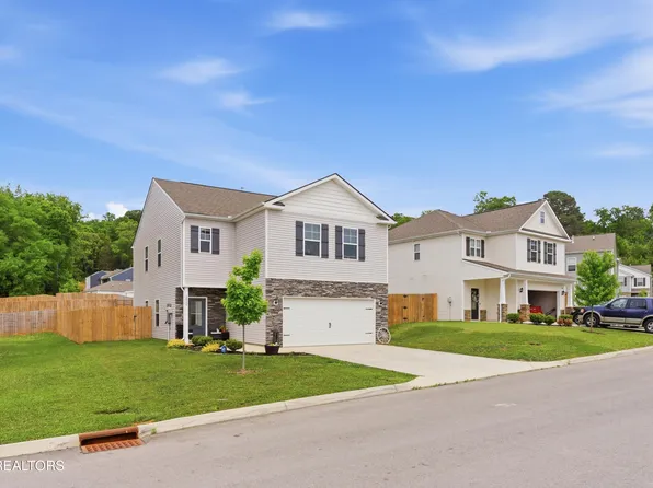 2922 Red Flame Rd, Knoxville, TN 37921