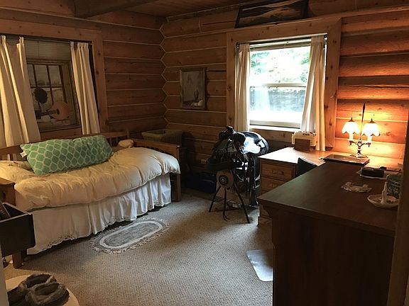5th image of 530 Rolling Hills Dr