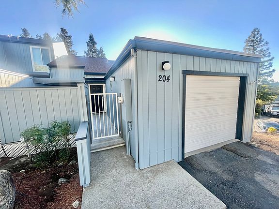 2nd image of 204 Rockwood Dr #1