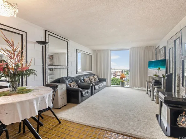 647 Kunawai Ln #A507, Honolulu, HI 96817
