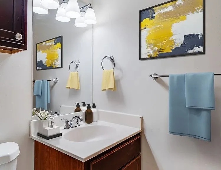 Elevate your lifestyle at Central Lakes of Uptown, where modern design meets comfort. Enjoy spacious bathrooms and stylish decor that reflect your taste. Don't miss out on this exceptional living experienceschedule your tour today!