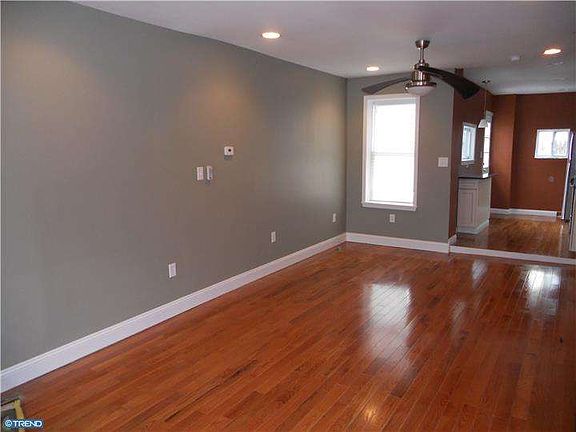 5th image of 2218 E Albert St