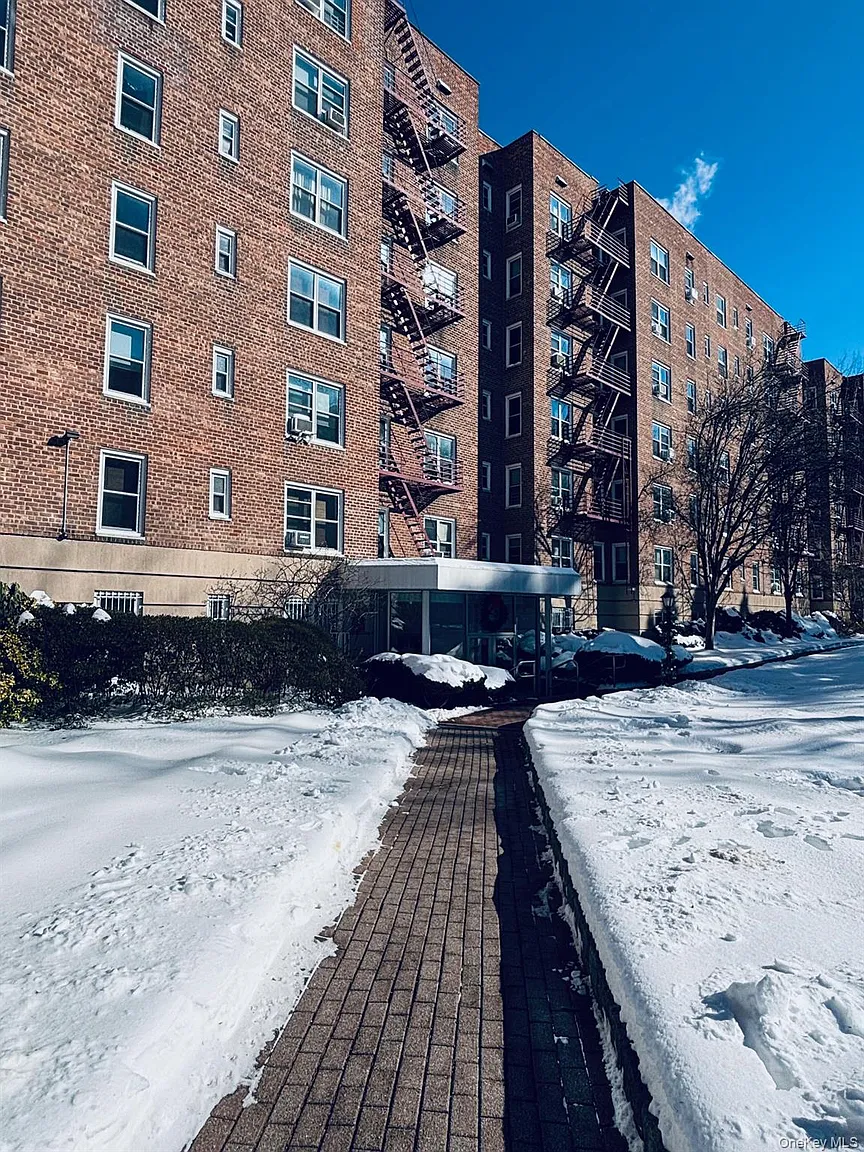1300 Midland Avenue #A-36 photo 1