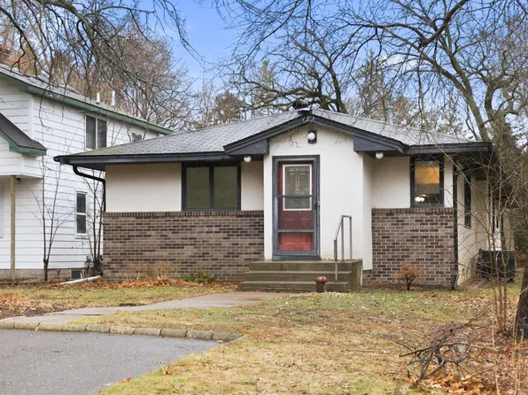 688 Birch Ln S, Shoreview, MN 55126