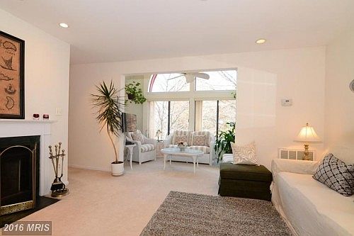 5th image of 2814 Lee Oaks Pl APT 303