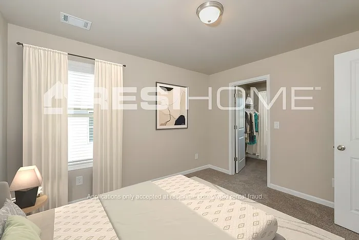 147 Rockaway Dr S — Photo 10