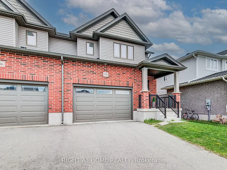 138 Woodberry Cres — Photo 4