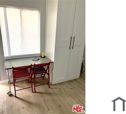 4th image of 613 S Prairie Ave #9
