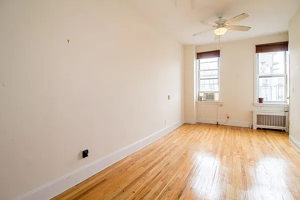 Rented by EXR | media 32