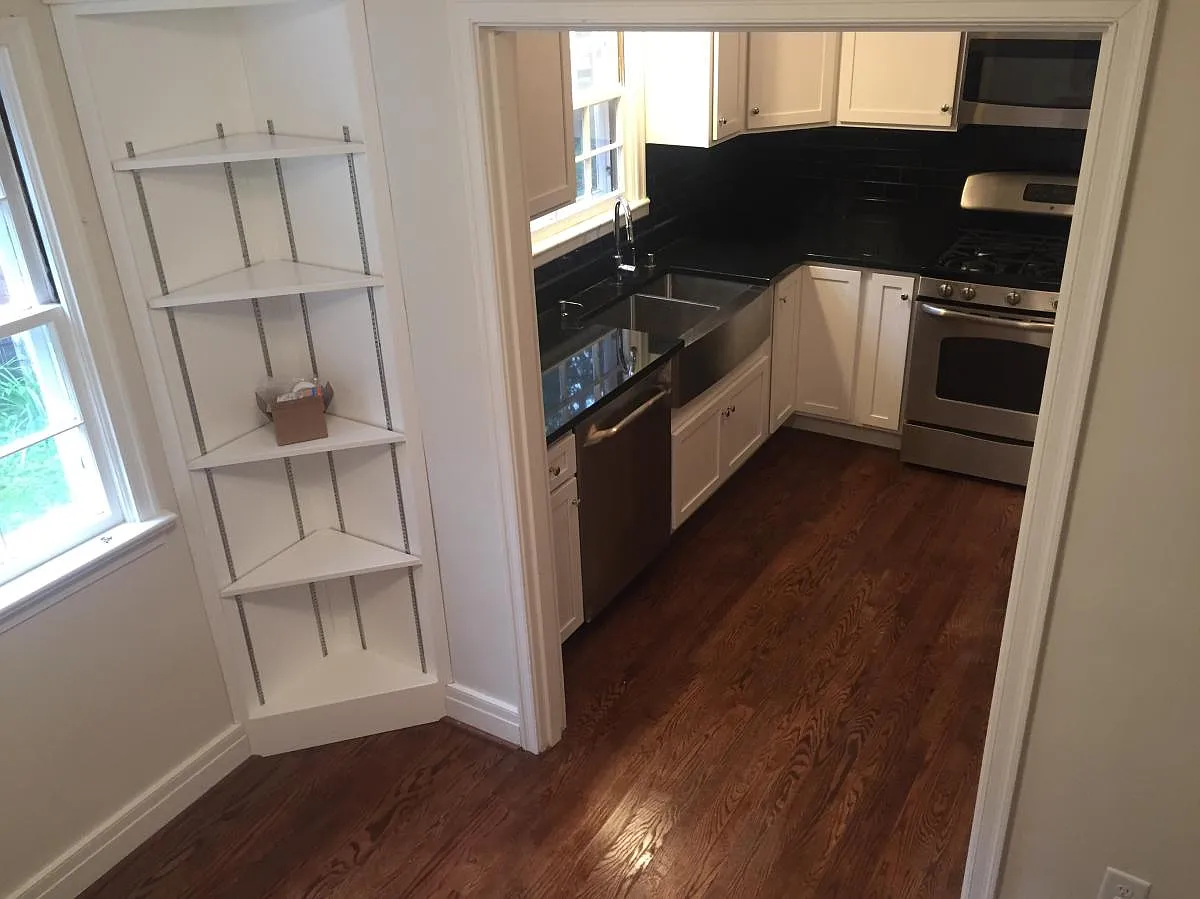 3 bed, 2.5 bath, 2600 sqft, $3,500 — Photo 4