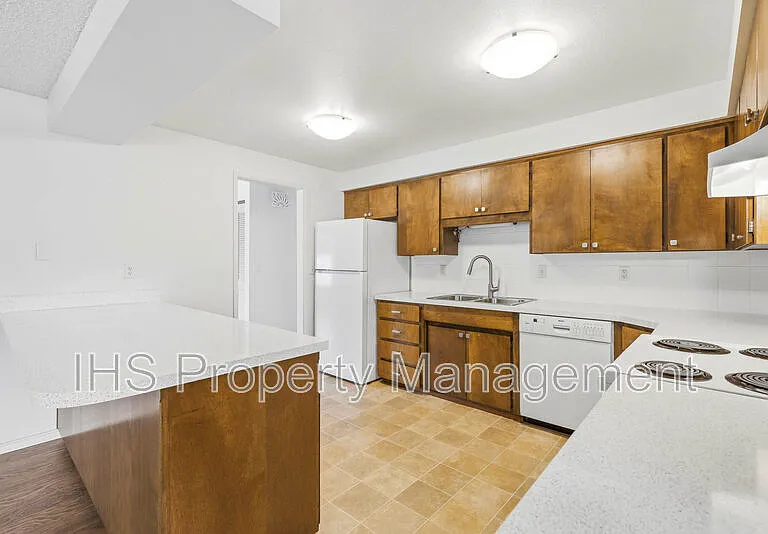 1506 Cimarron Ave — Photo 12