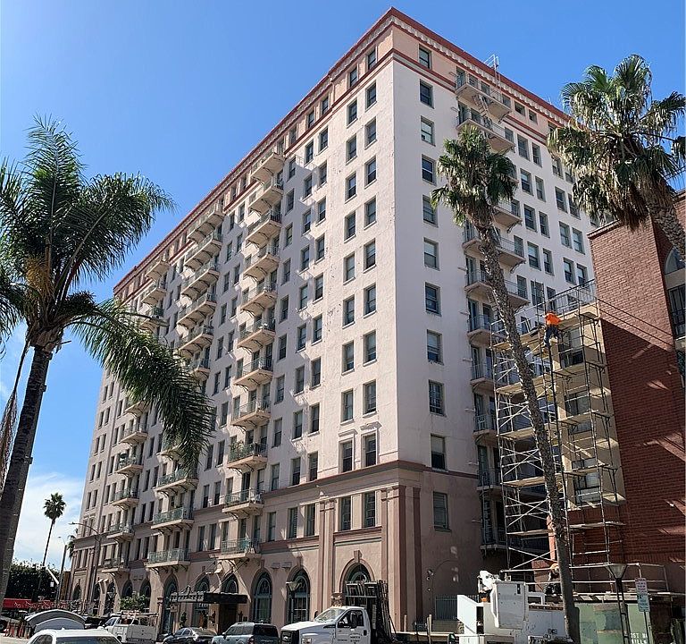 1st image of 455 E Ocean Blvd APT 917