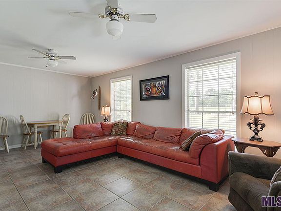 4th image of 4966 Sweetbriar St