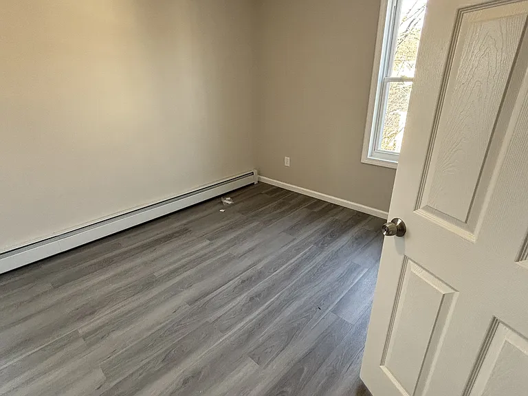 175 Grove St — Photo 8