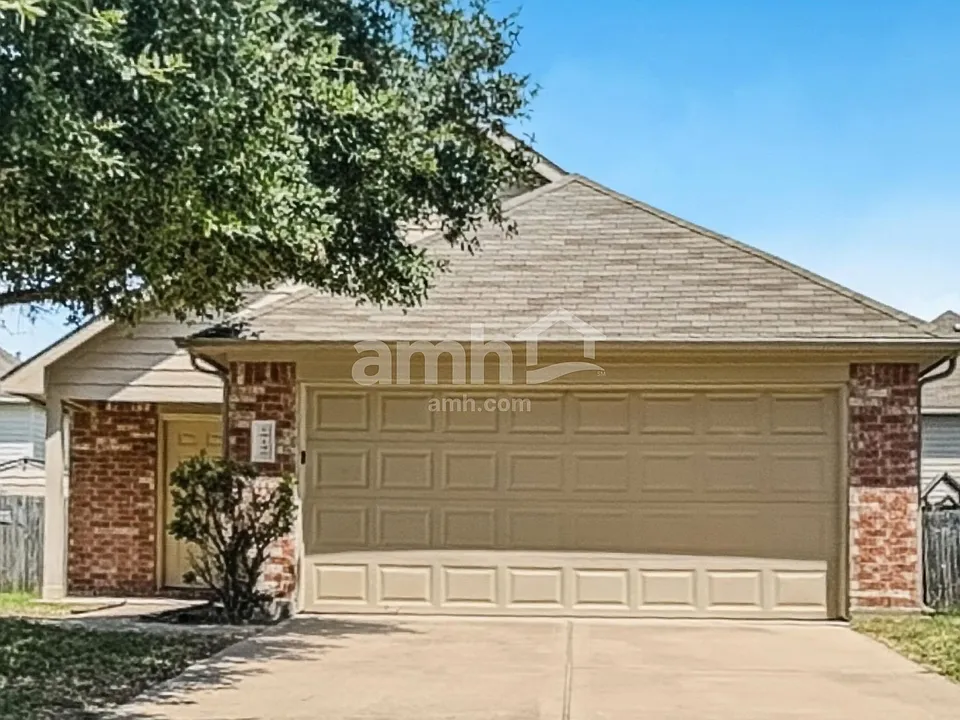 19146 Sandelford Dr