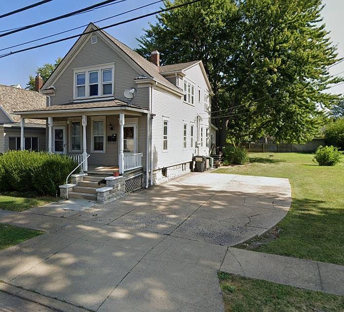 2nd image of 816 Fulton St #816.5