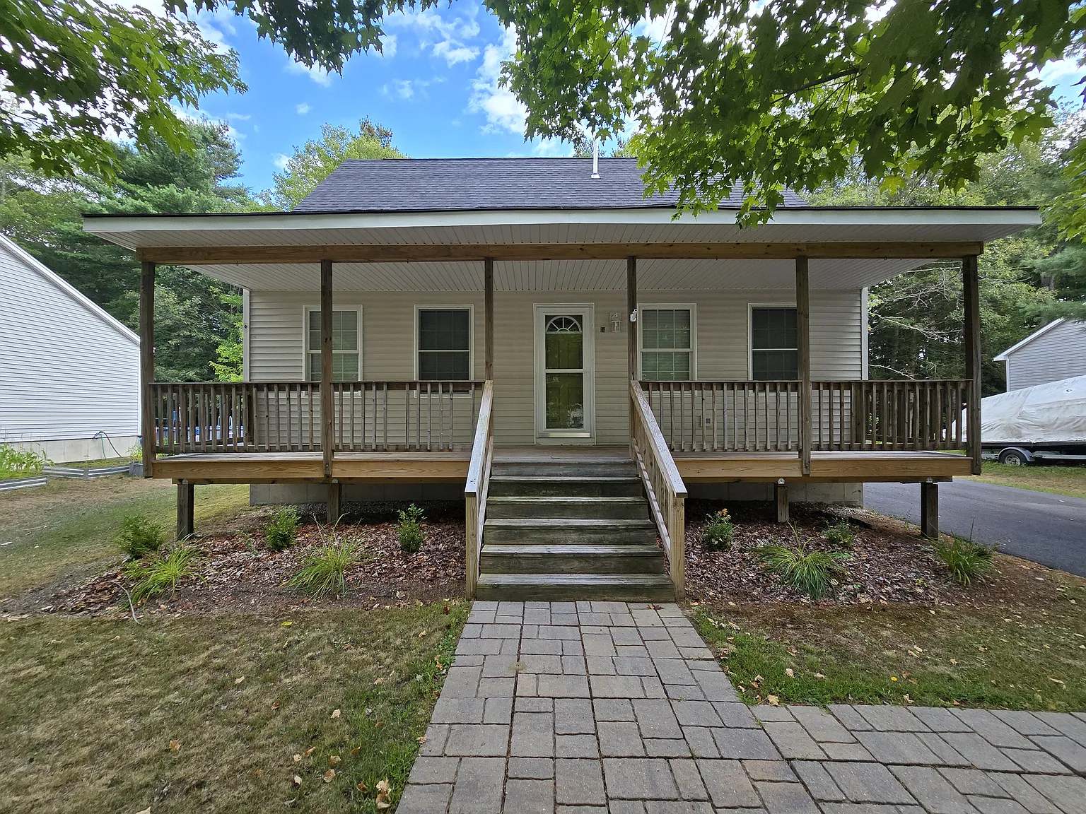 3 bed, 1400 sqft, $2,900 — Photo 1