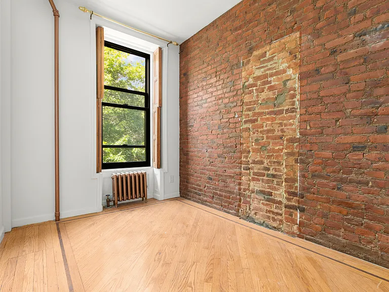 380 Monroe St #2 — Photo 7