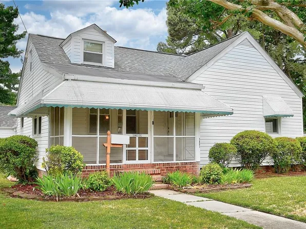 3801 Craven Cir, Norfolk, VA 23513