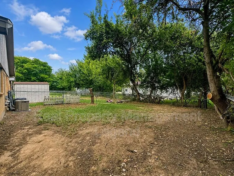 112 Oak Hill Dr #OAK HILL DR 112 — Photo 15