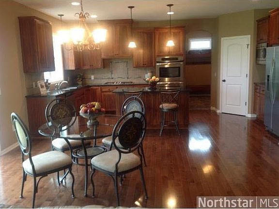 3rd image of 11773 Woodland Parkway