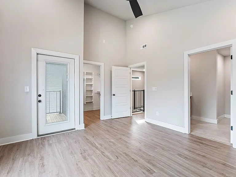 479 S Happy Hollow Rd — Photo 24