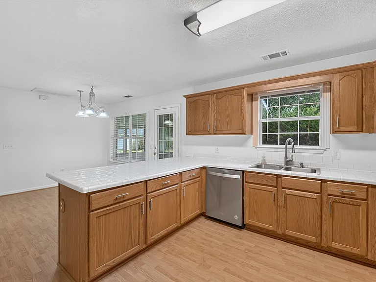 287 Road Atlanta — Photo 12
