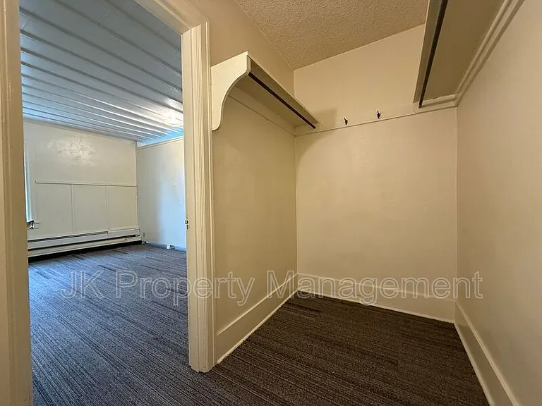 20 18th St S #8 — Photo 58
