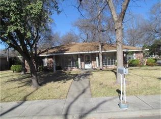 247 Charles St, Desoto, TX 75115