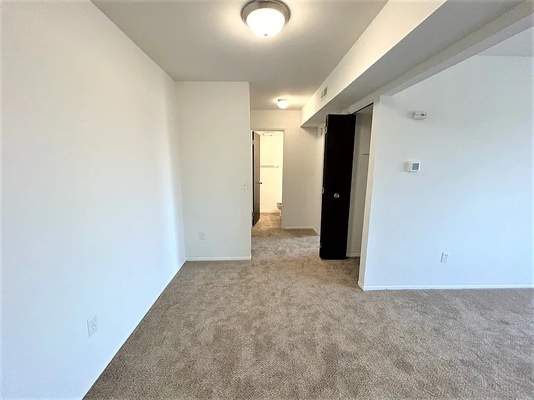 Charter Oaks Apartments — Photo 84