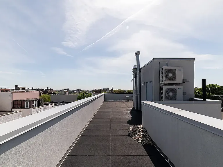 309 New York Ave #3F — Photo 9