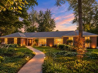 1008 Anne Rd, Naperville, IL 60540