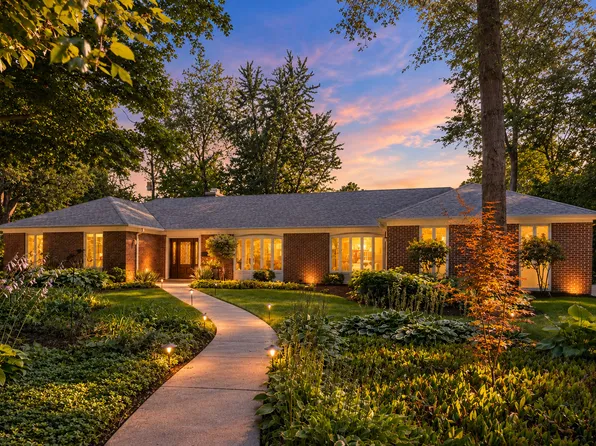1008 Anne Rd, Naperville, IL 60540