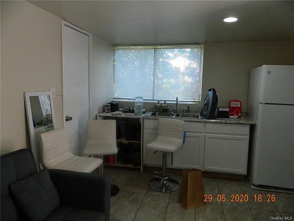 5th image of 262 Sommerville Pl Floor 2