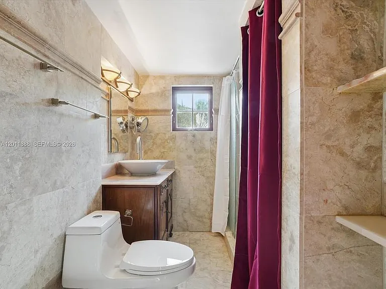 1137 Asturia Ave — Photo 50