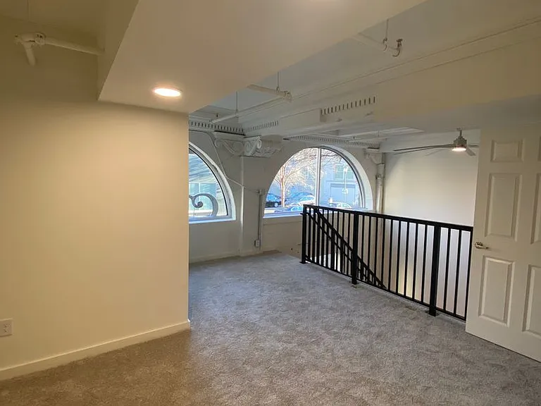 415 E. Grace Street — Photo 32