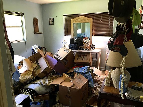4th image of 2705 Gregary Ave