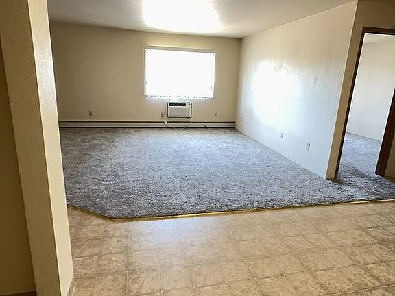 4th image of 655-925 N Westfield St #921-M204