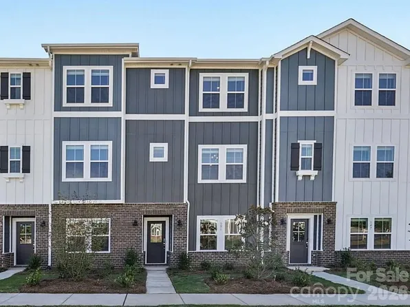 331 Golden Maple Ct, Fort Mill, SC 29708