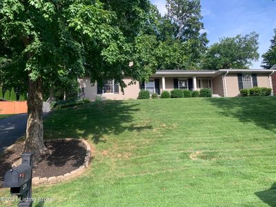 219 Choctaw Rd, Indian Hills, KY, 40207