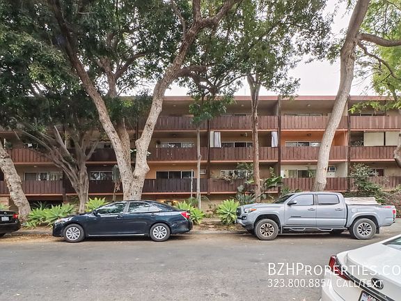 2nd image of 7546 W Hampton Ave #304-1/2