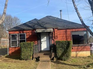 772 NE C St, Willamina, OR 97396